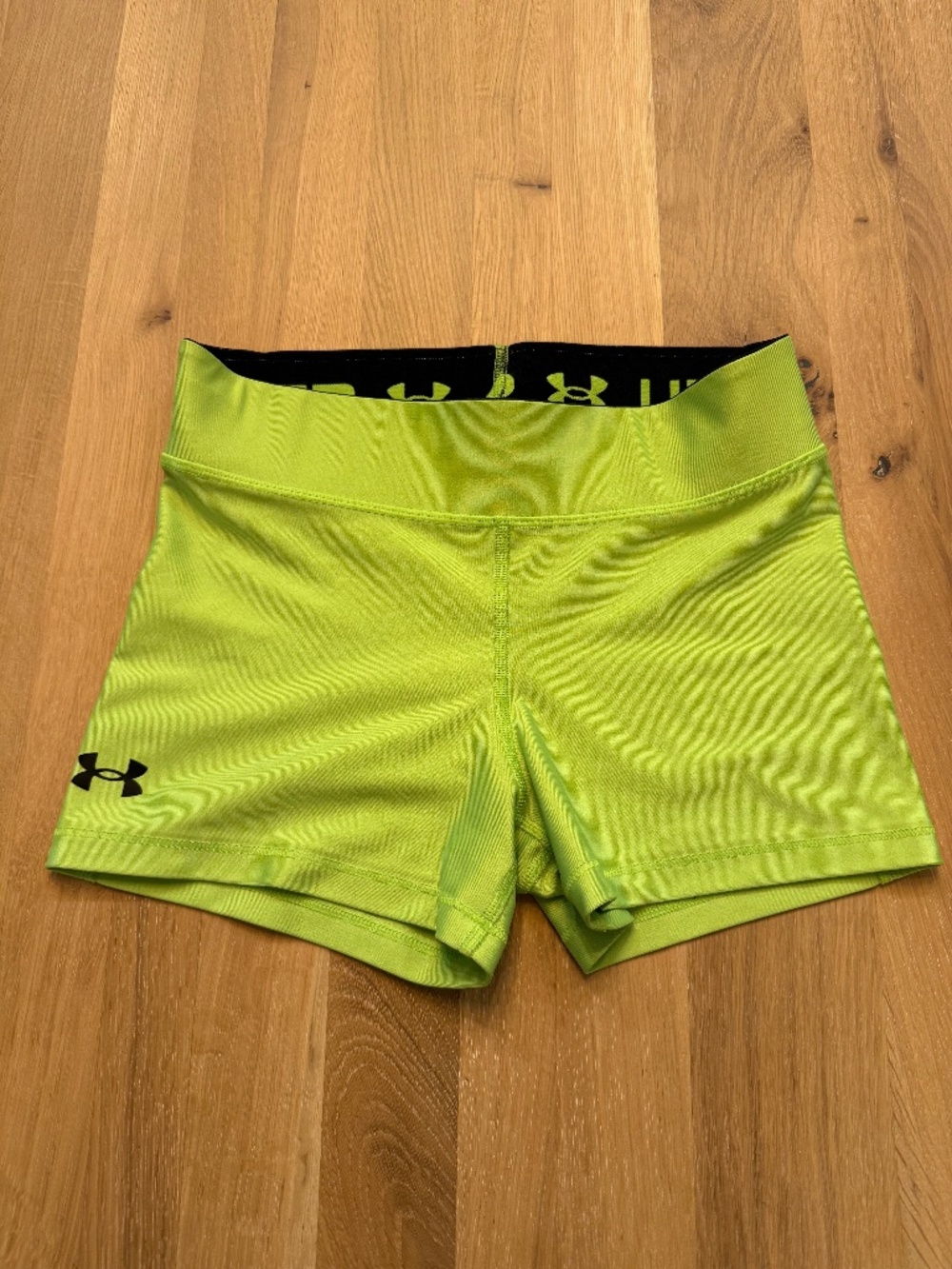 Under Armour spandex shorts 3”